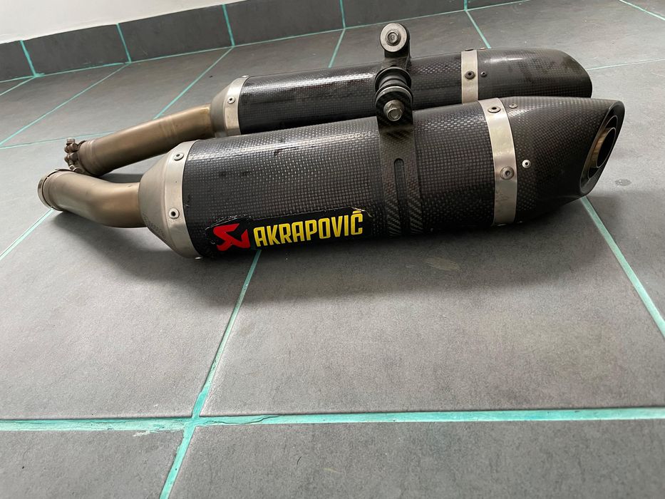 Tobe akrapovic yamaha r1 2007 2008