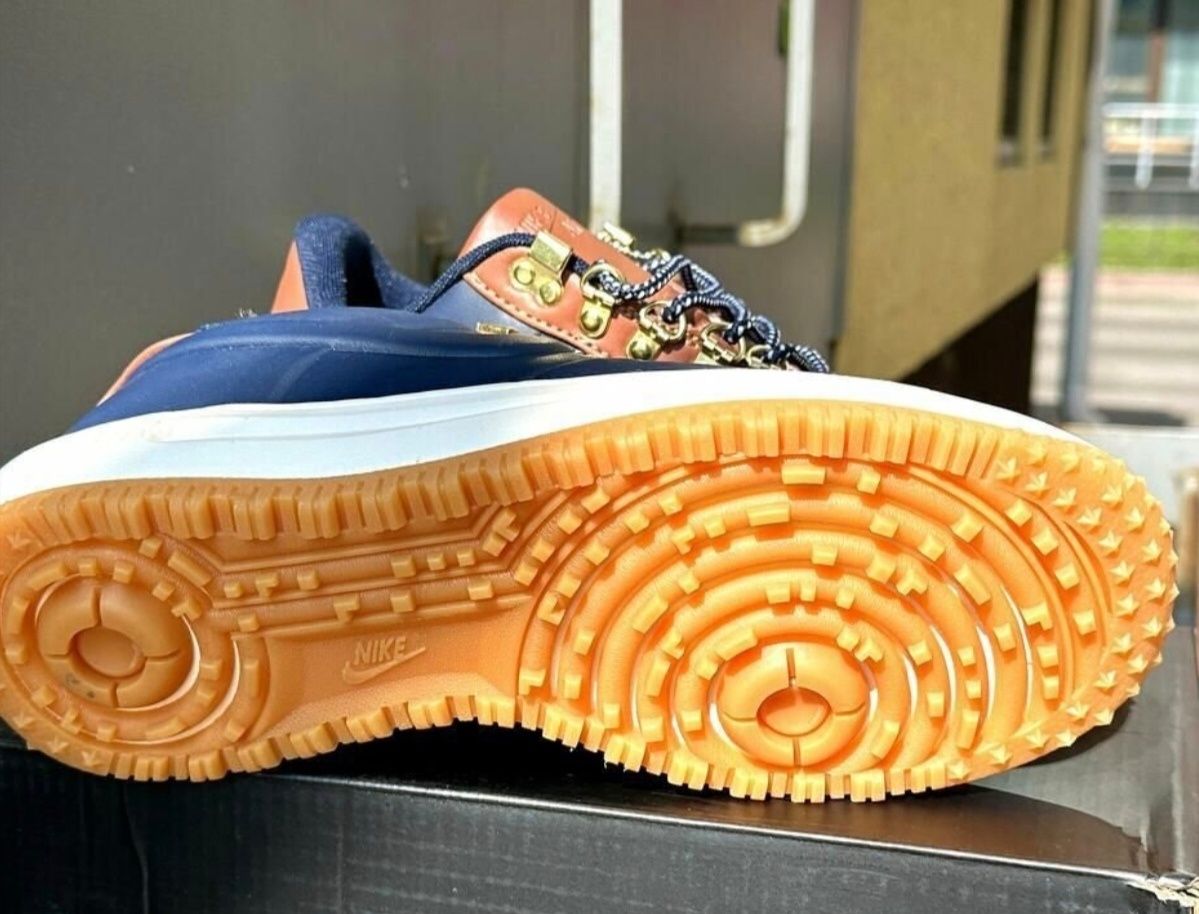Маратонки Nike Lunar Force 1