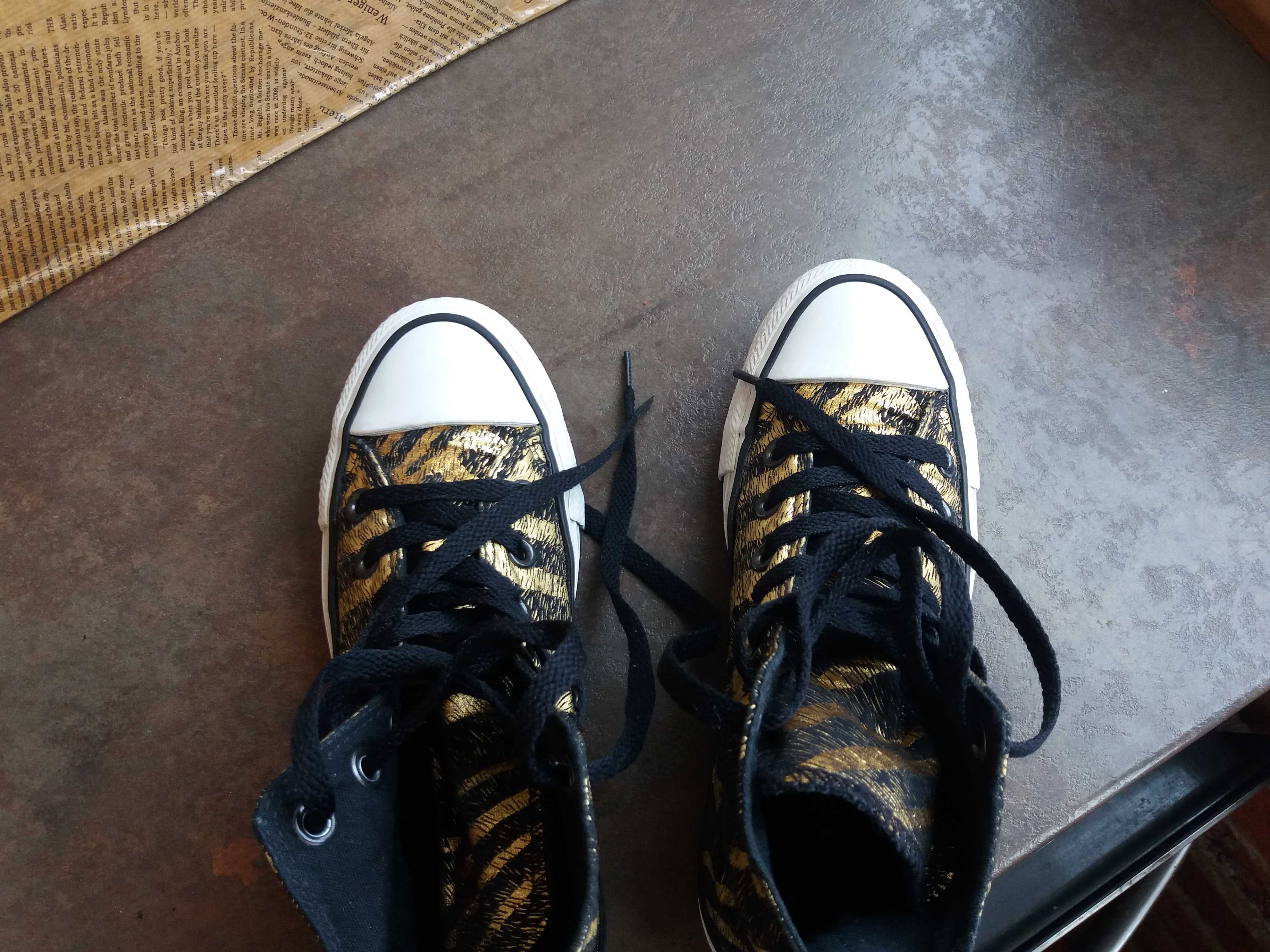детски кецове,гуменки,спортни обувки,маратонки,Converse,35,за момиче
