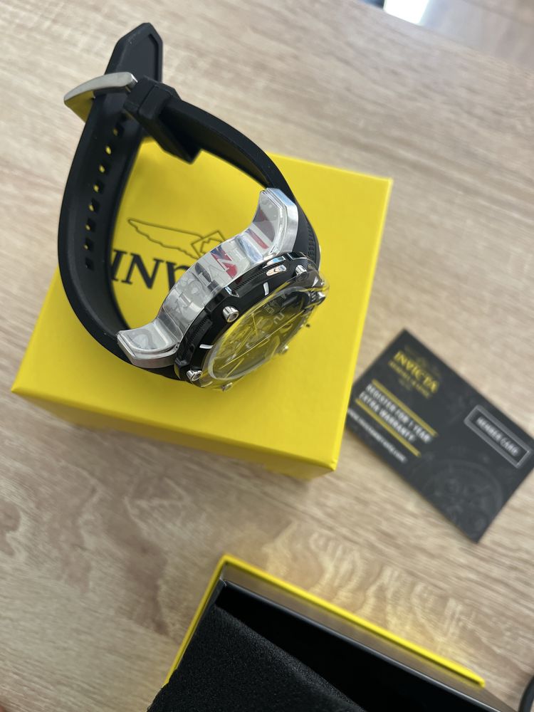 Invicta Pro Diver