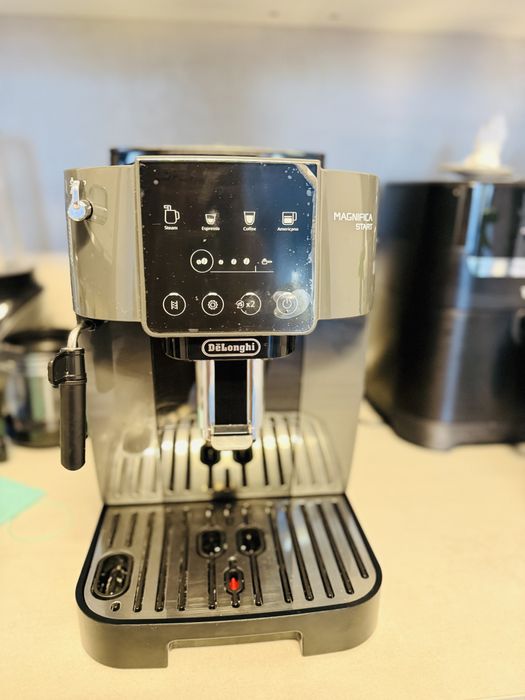 Espressor De’Longhi Magnifica Start