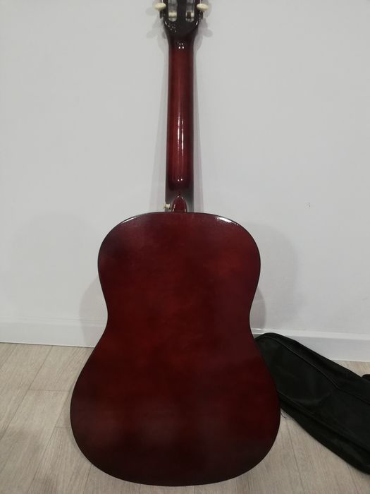 Aisheng c39 гитара в хорошем состоянии