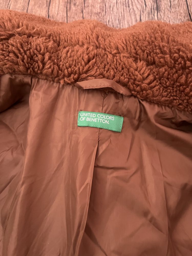 Детско палто benetton 8-9 години