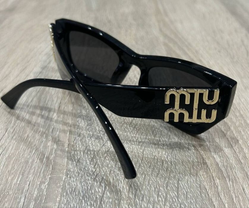 Нови стилни слънчеви очила Miu Miu