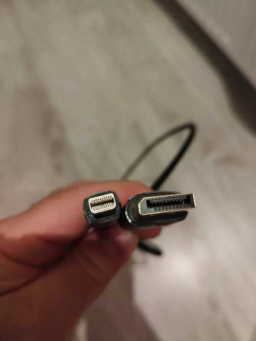 Cablu Mini DisplayPort → DisplayPort 2.1, 2 m, suport 16K 60 Hz