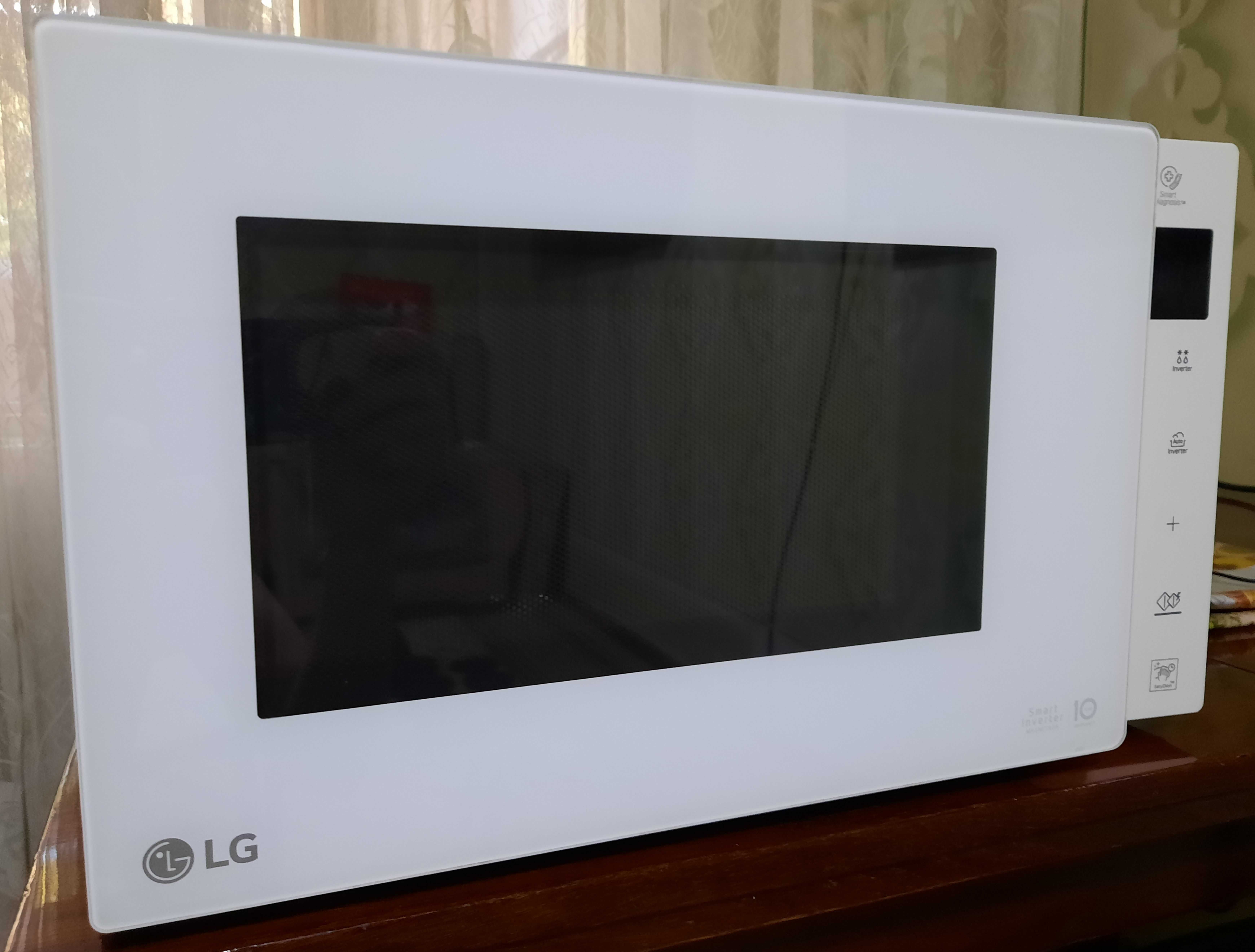 Микроволновая печь LG MS2336GIH