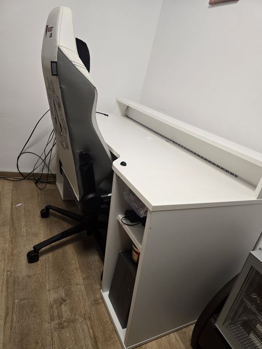 Birou KringX Gaming cu RGB