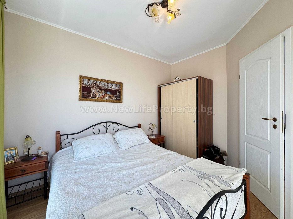 Продава се Двустаен апартамент в к.к. Слънчев бряг - 49 кв.м за 2143 €/кв.м - Снимка #12