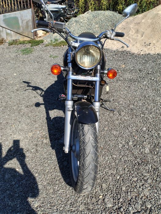Kymco Venox 250.
