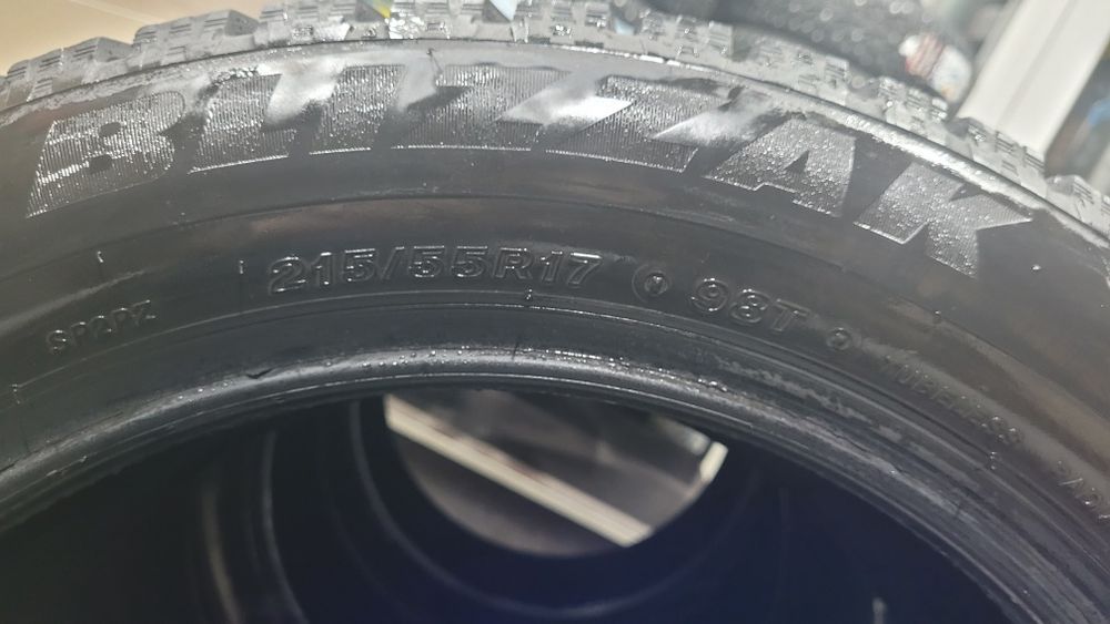 Зимняя шина Bridgestone