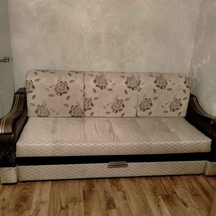 Отдам диван бесплатно