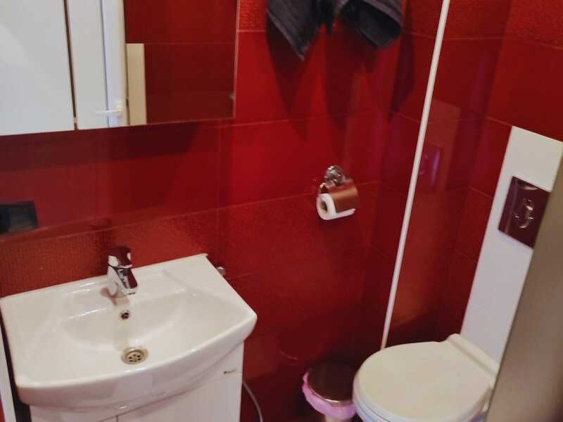 Дава се под наем Двустаен апартамент в София, Център - 55 кв.м за 586.5 € - Снимка #8