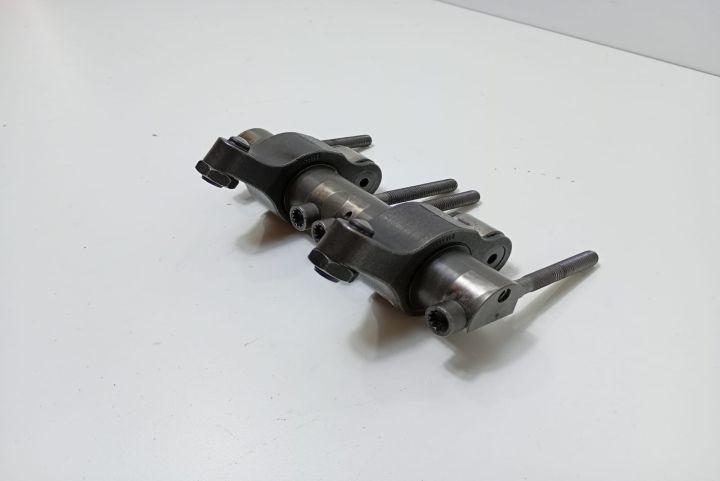 Rampa culbutori 038443H Volkswagen VW Passat B5.5 (facelift) seria