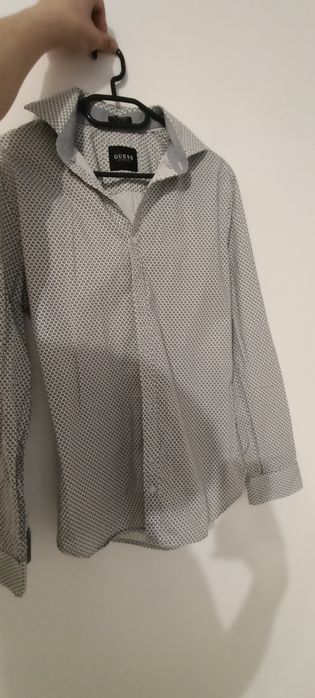 Vând Cămașă Guess