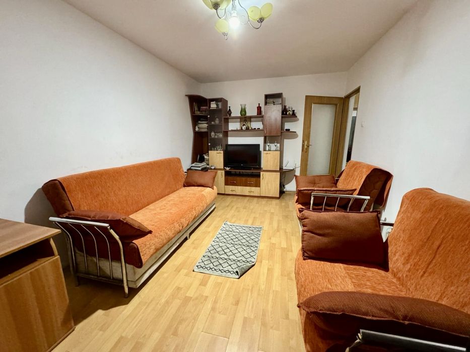 Inchiriez apartament cu două camere in zona stația Pădurii