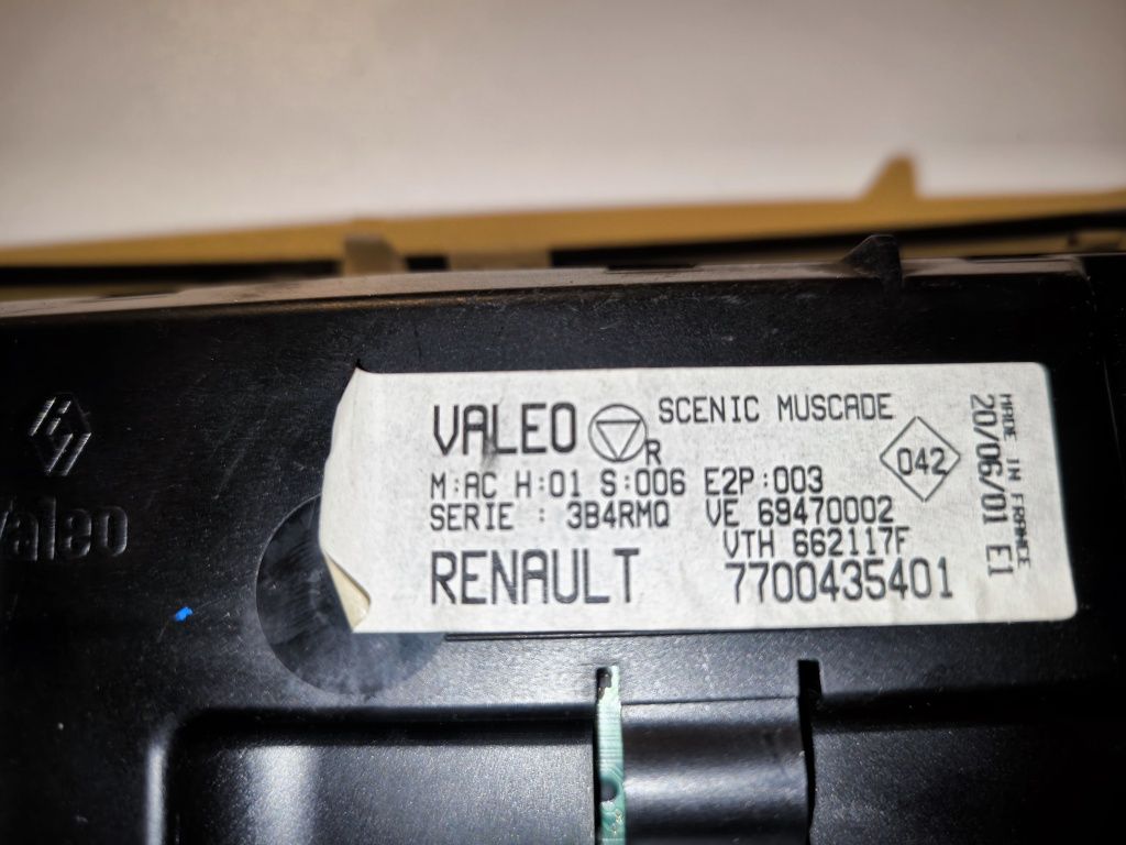 Продавам Панел за климатроник Valeo Renault Scenic 1999 - 2003 г.