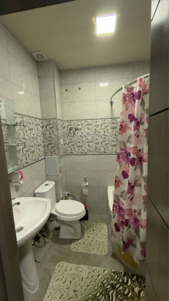 Продаётся 1 комнатная квартира 45кв.м на 5-этаже ор: Шарк Корзинка.