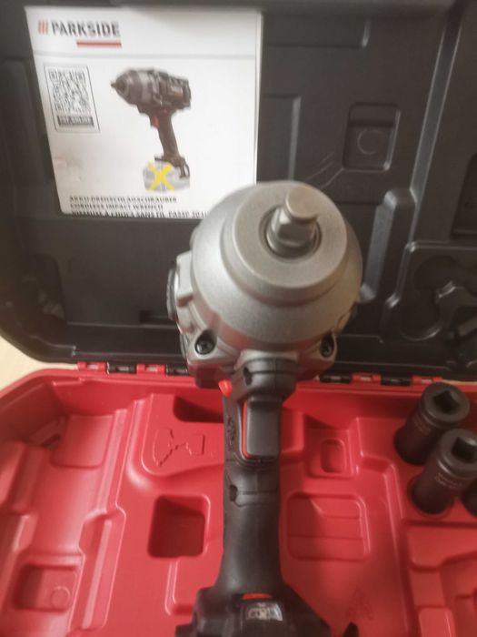 Нов Безчетков Акумулаторен Гайковерт 1860Nm Parkside  Performance