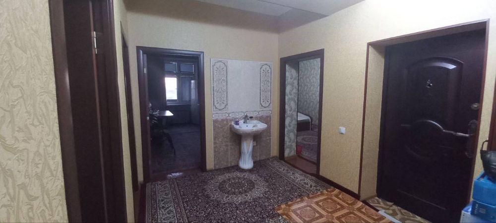 3 xonali kvartira ijaraga beradi