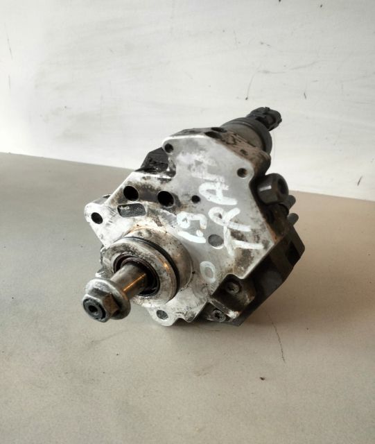 Pompă inalta  2.2 / 2.5 dci 8200457039 Renault Master a 2-a generati