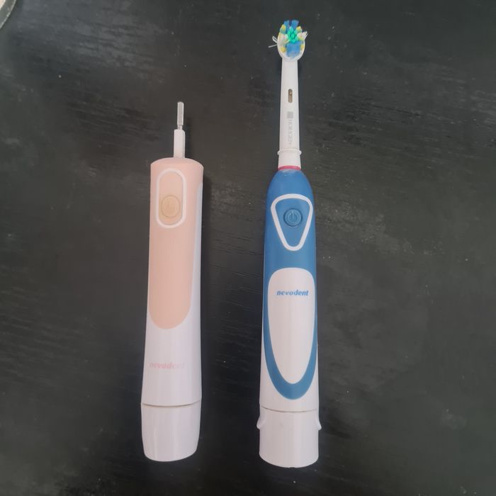 Periuța electrica de dinți