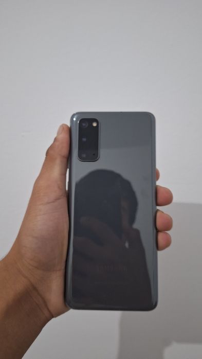 Samsung S20 5G ideal chaqa chuqasi yoʻq