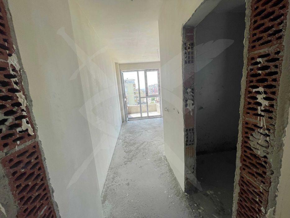 Продава се Тристаен апартамент в Бургас, Меден рудник - зона А - 103 кв.м за 729 €/кв.м - Снимка #1