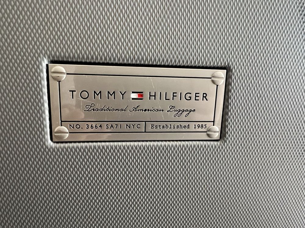 Комплект куфари Tommy Hilfiger