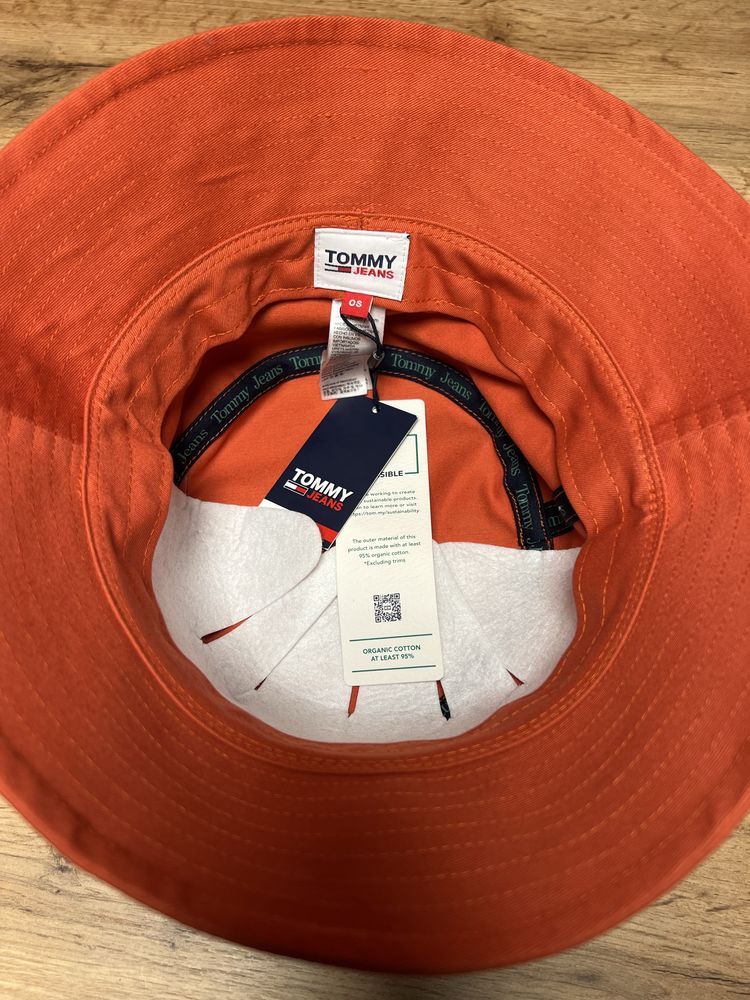 Капела Tommy Jeans