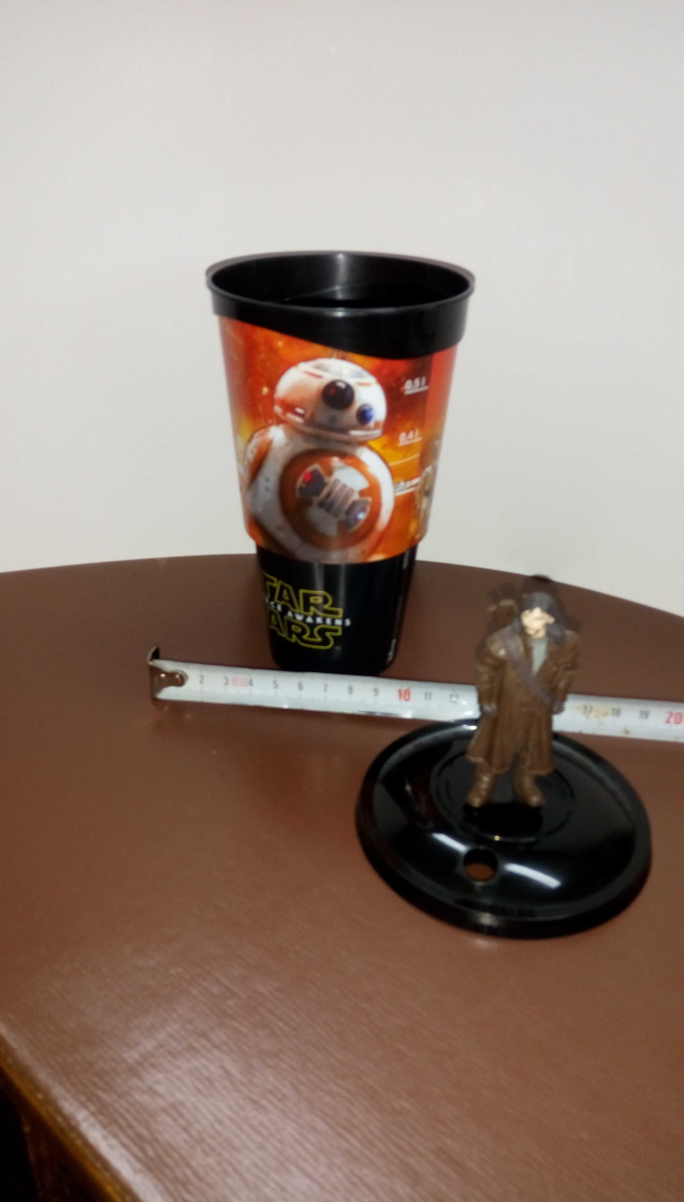 Star Wars филмови колекционерски чаши и фигурка на джуджето Кили