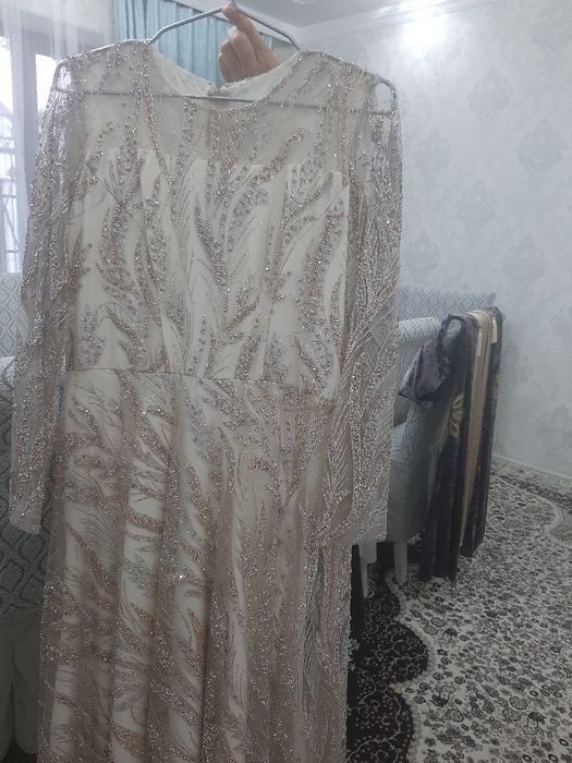 Вечерные платье длинная