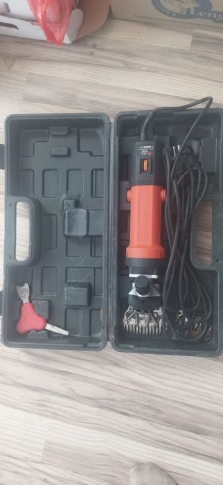 Жүн қырқатын машинка сатылады.