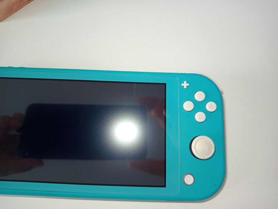 Nintendo Switch Lite verde aproape nou + husă si folie