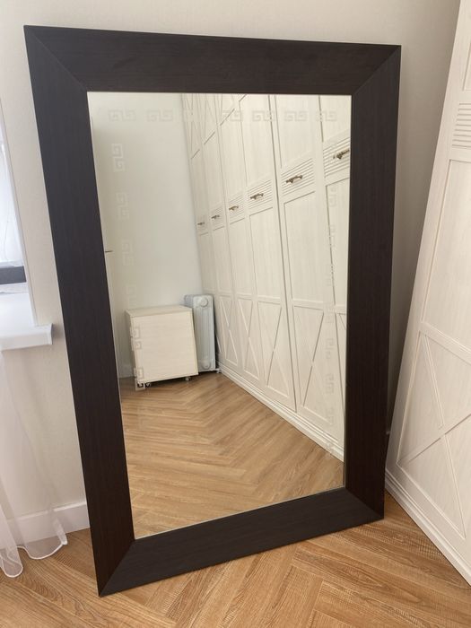 Зеркало с рамкой