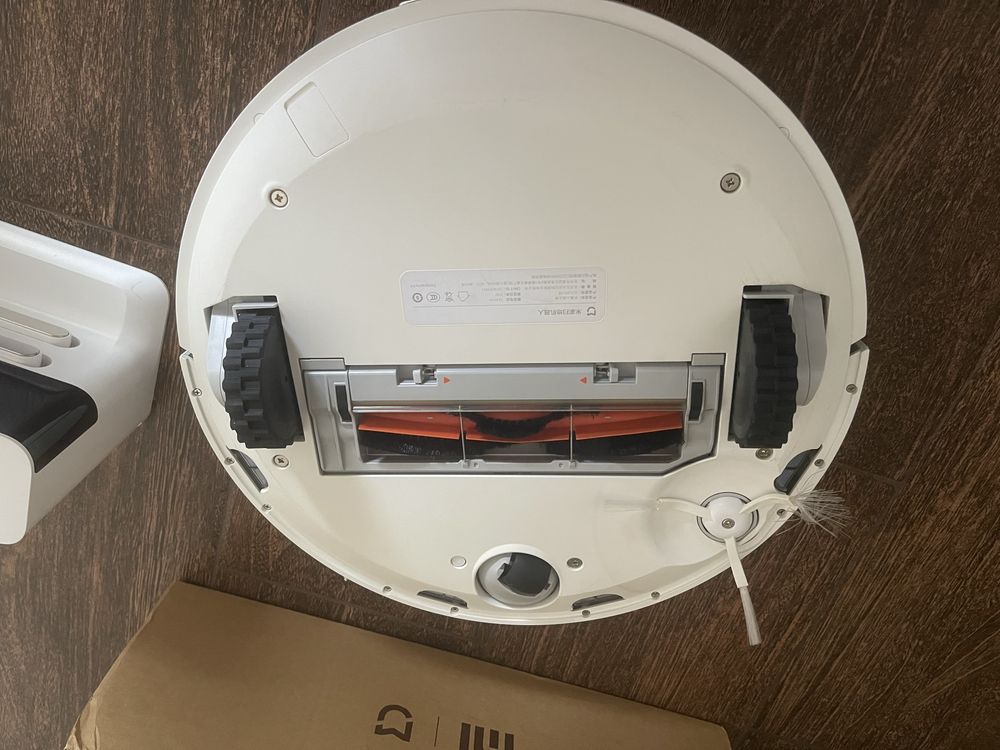 Xiaomi Mi Robot Vacuum Cleaner робот пылесос
