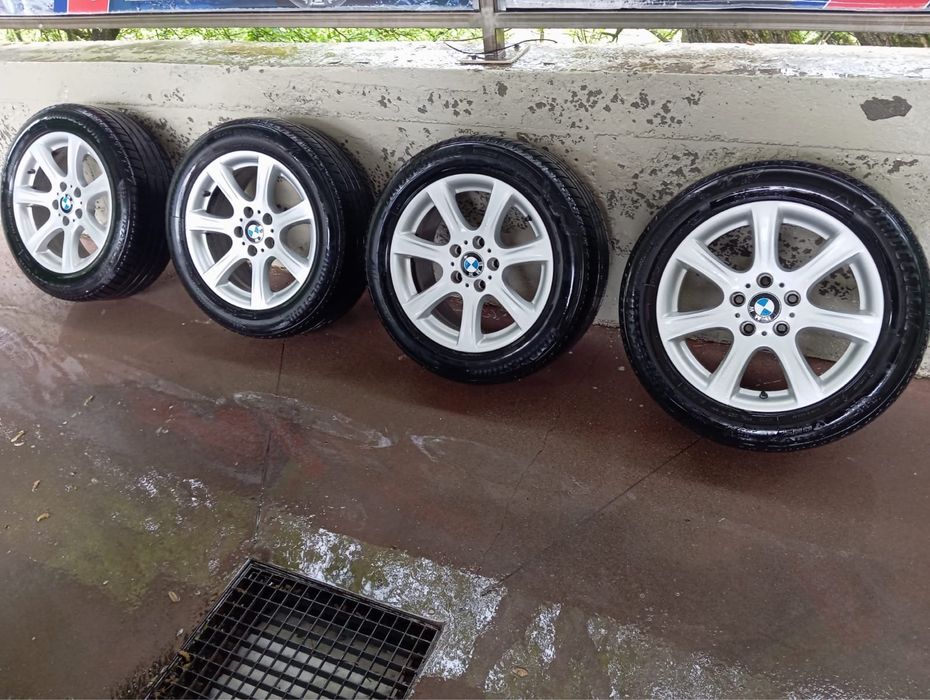 Vand set roti BMW cu tot cu jante 225/55R17