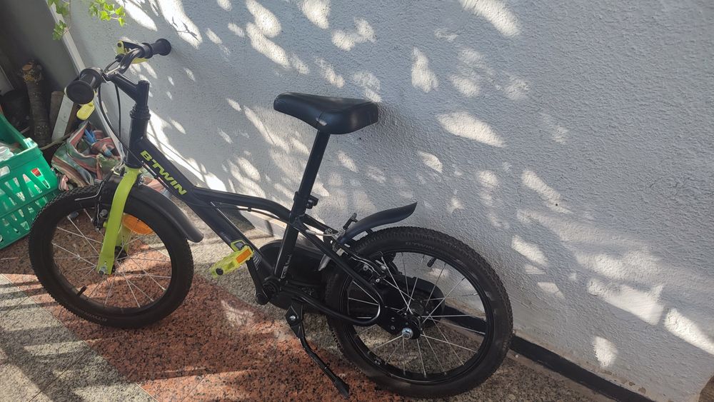 Детско колело Btwin 500 dark hero 16"