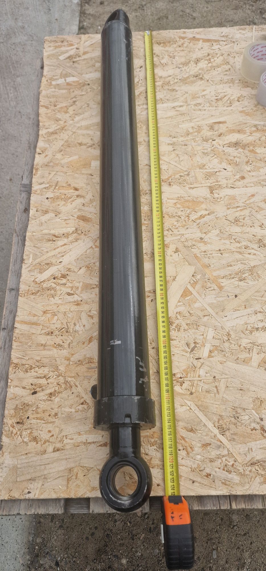 Cilindru hidraulic 1.20 m lungime tija 50 mm grosime bolturi 40 mm gro