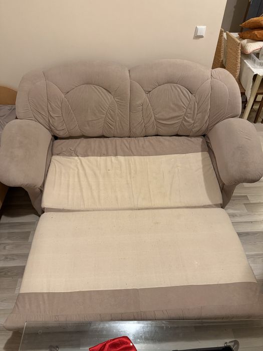 Разтегателен диван