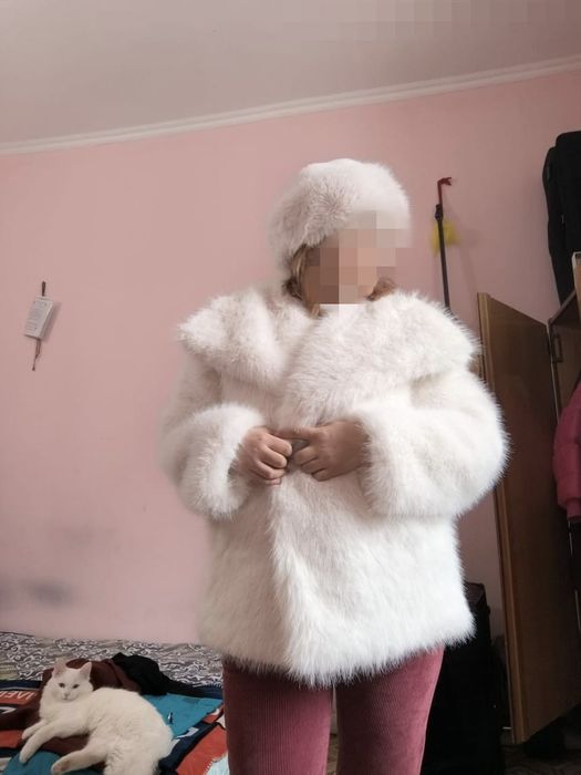 Срочно продам почти даром шуба