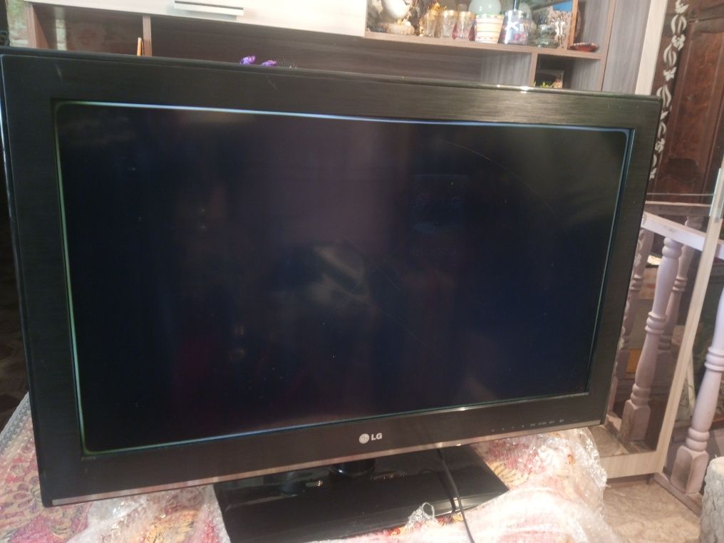 Телевизор lg (Смарт)диагональ 81 см б/у