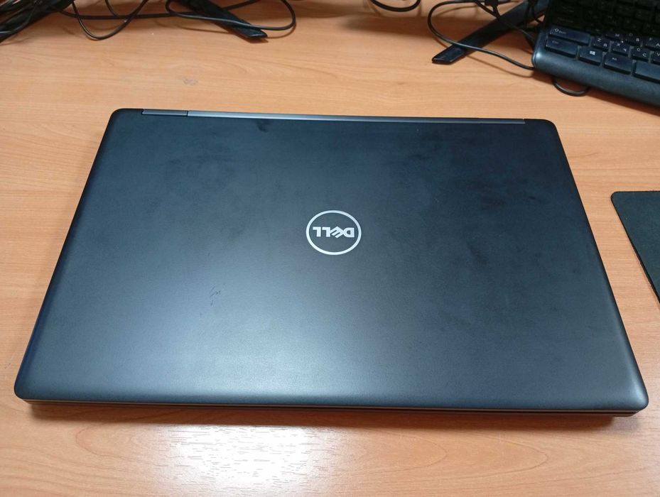 DELL Latitude 5580 Full HD IPS, i5 7300u, 256 gb nvme