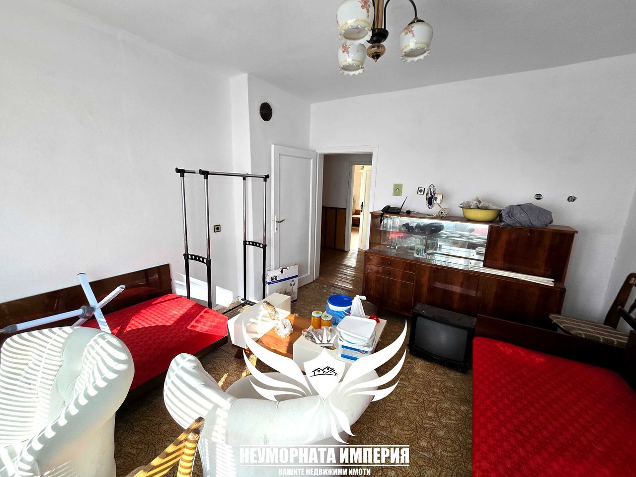 Дава се под наем Тристаен апартамент в Асеновград - 120 кв.м за 207 € - Снимка #1