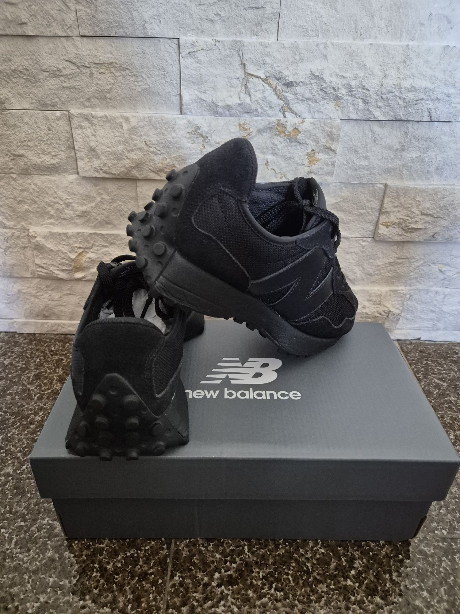 Маратонки New Balance 327