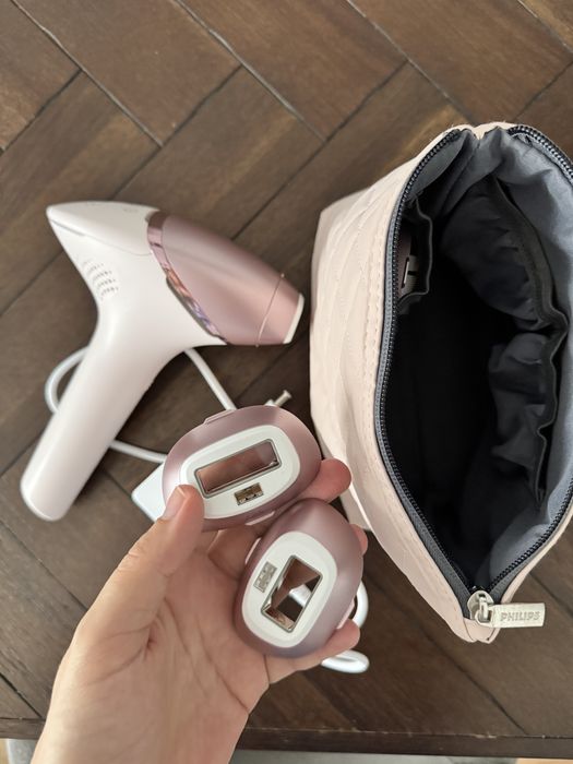 Philips Lumea - Seria 9900 - Ultimul model! - BRI977/00