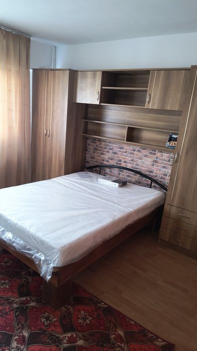 Închiriez garsoniera, Oradea, Rogerius.