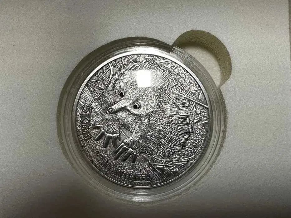 Сребърна монета SPINY ANTEATER 1 oz 5 Kina Papua New Guinea 2012