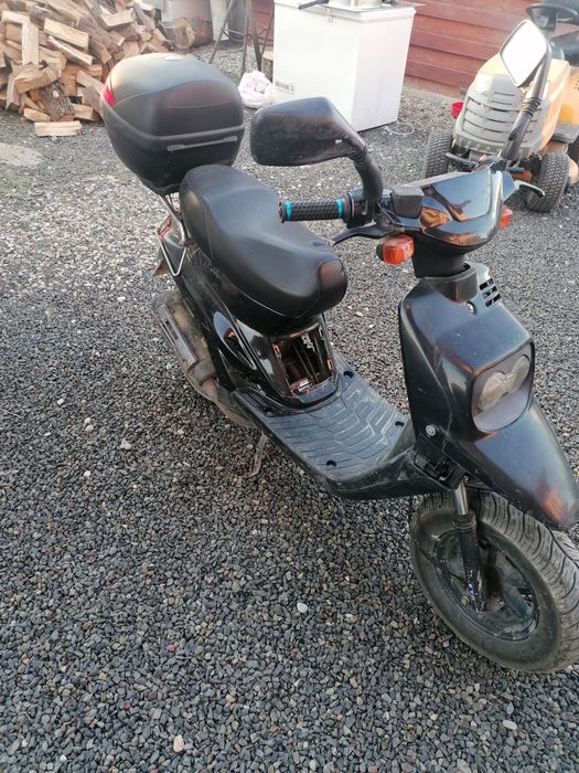 Vand scuter în stare buna