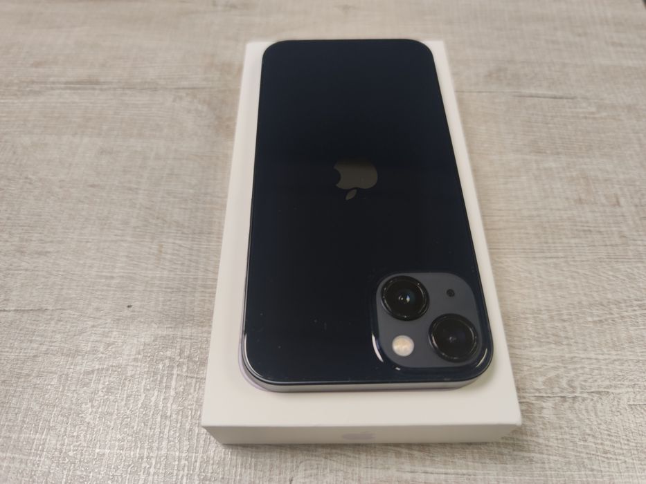 Apple iPhone 13 128GB Midnight  100% бат. Епъл Гаранция!