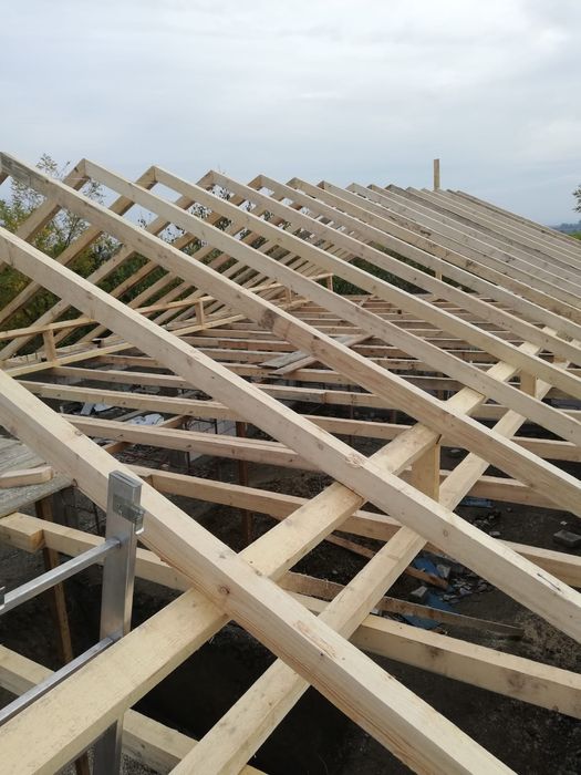 Reparatii acoperis montaj tigla metalica tigla ceramica mansarde